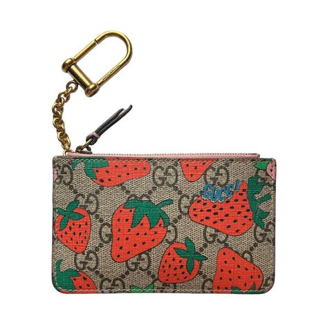 gucci key pouch strawberry